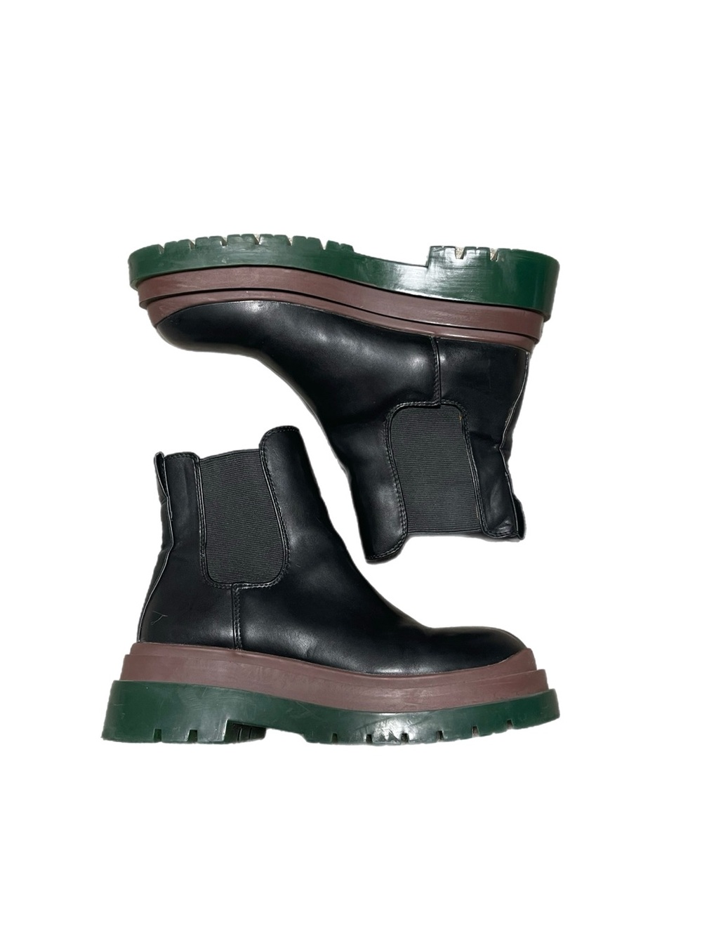 Urban Outfitters UO Betty Traded Chelsea Boot